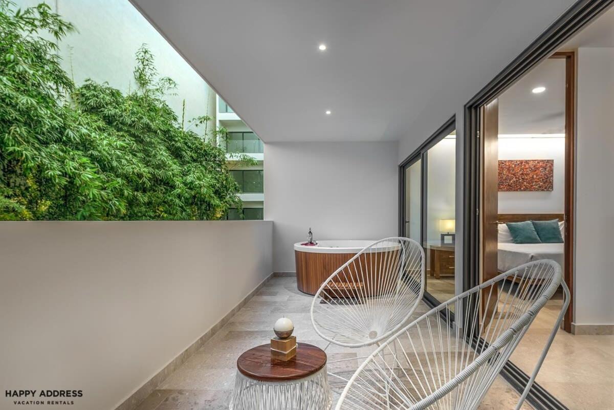 Trendy 1 Bedroom Apartment In Cruz Con Mar Brand New Building Playa del Carmen Bagian luar foto